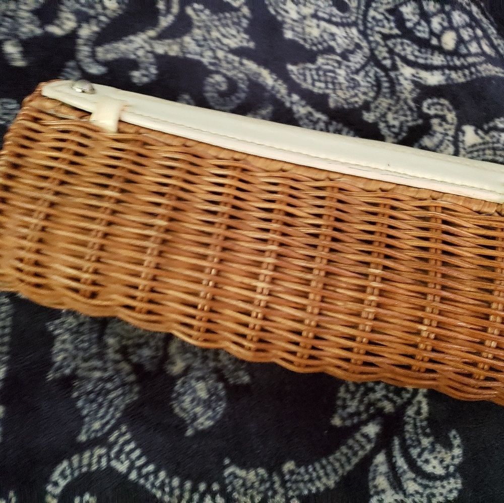 Island MK Clutch - Picture 3 of 3